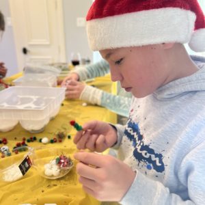 christmas decor workshop for kids