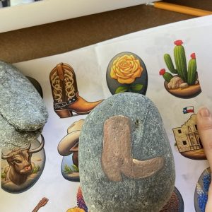 stone painting decor workshop